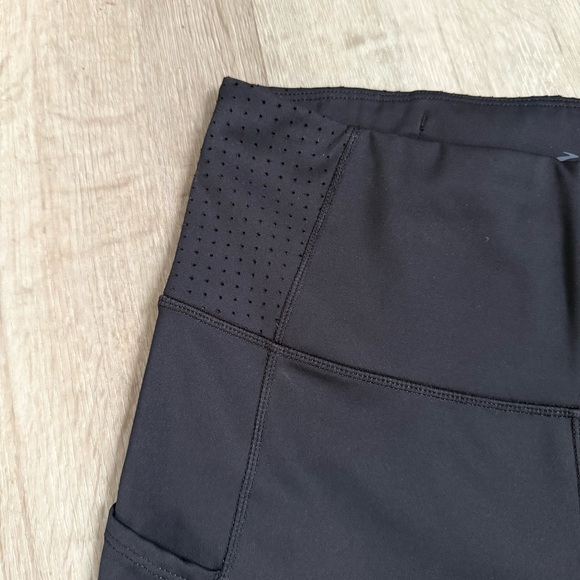 Brooks Women’s Method 8" Short Tight black - Picture 3 of 6